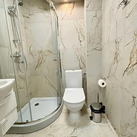 Za Oknem Zamku - 2 Apartment