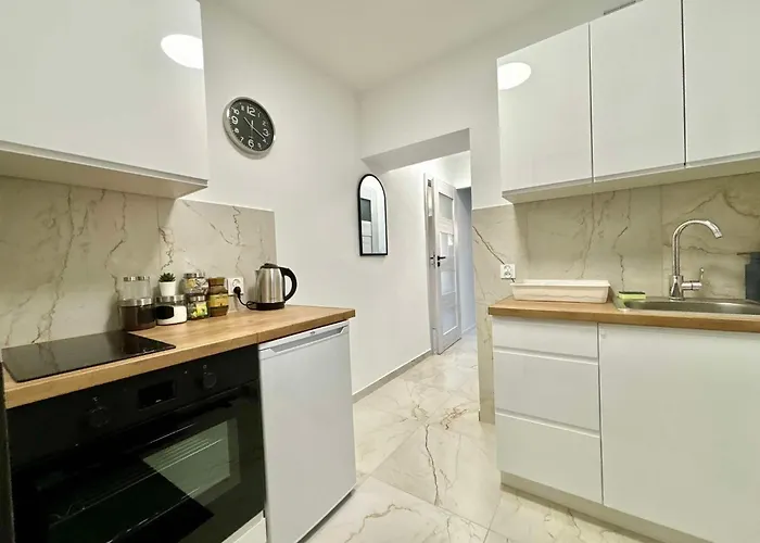 Lägenhet Za Oknem Zamku - 2 *